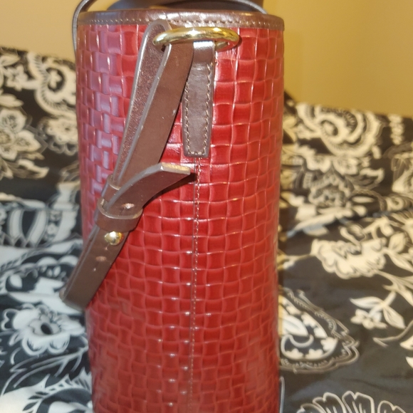 SOLD Dooney & Bourke Red Brick Woven Handbag - Picture 3 of 11